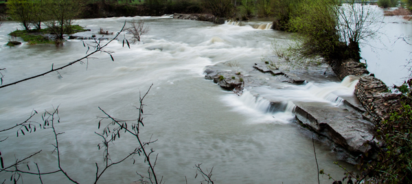 A Manlleu, els poblats de Can Caseta i Puig Guardial, molt propers al riu Ter, se situen cronològicament dins l'etapa de romanització.
