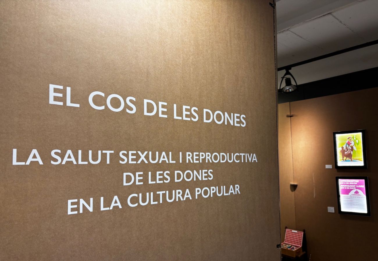 Cartell Expo_cos_dones_ Museu del Ter.jpg