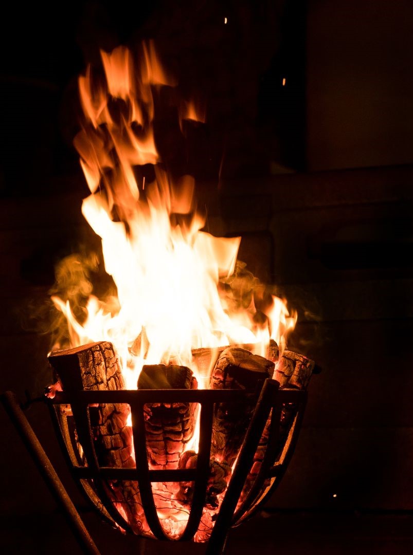 imatge foc cartell.jpg