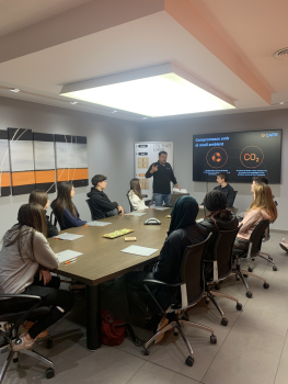 foto visites institut-empreses metall r.jpg