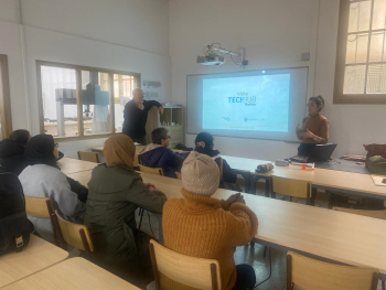 Visita guiada amb alumnes de la formació dual (Certificat professional d'atenció sociosanitària)