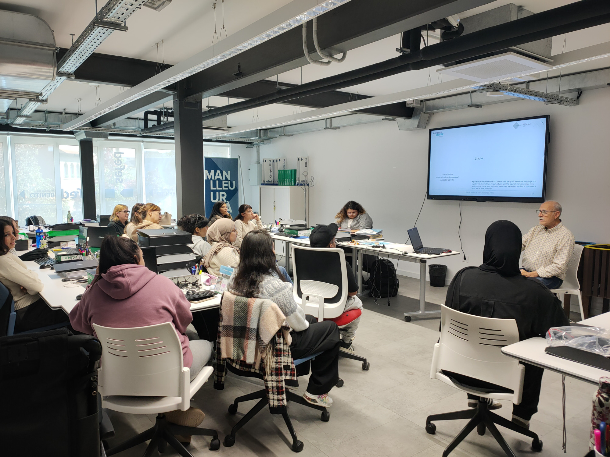 VG al Techhub alumnes del SEFED