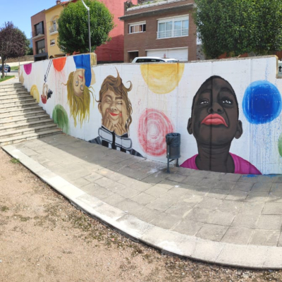 arte-mural-sant-vicenç-torelló-barcelona-street-art-artista-laiamarita-pintura-fachada-arte-urbano.jpg